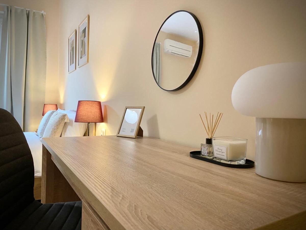 Top Centre Sofia Apartment For 6 Guests Buitenkant foto